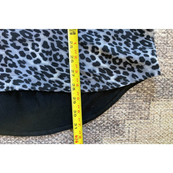 Womens Sz Medium VINCE CAMUTO Leopard Print Quarter Zip‎ Top Blouse 3/4 Sleeve - Picture 8 of 10